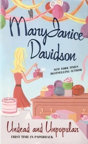 Cover of Undead and Unpopular (Undead, #5)